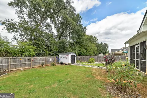 Exterior - 339 Stane Brook Ct, Jackson, GA 30233 photo 9 of 10