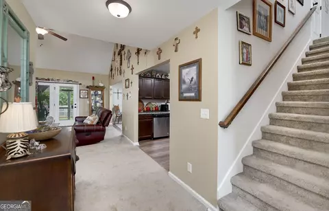 Entry Way - 339 Stane Brook Ct, Jackson, GA 30233 photo 2 of 3