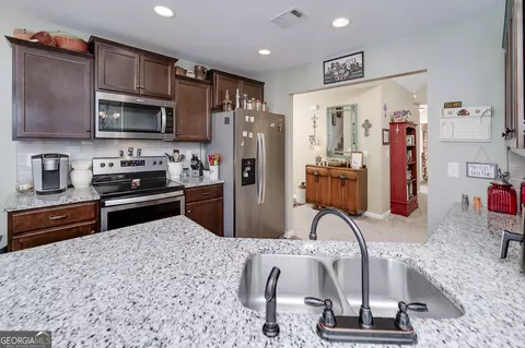 Kitchen - 339 Stane Brook Ct, Jackson, GA 30233 photo 1 of 3