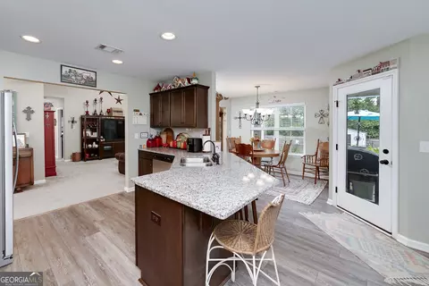Kitchen - 339 Stane Brook Ct, Jackson, GA 30233 photo 2 of 3