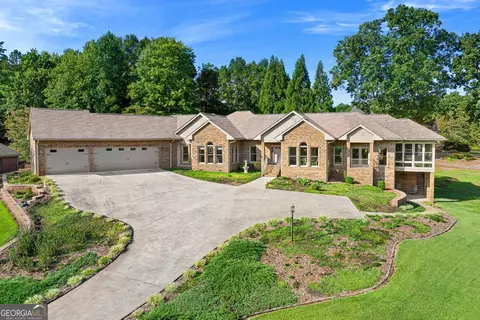 203 Eagles Landing Ln, Seneca, SC 29672
