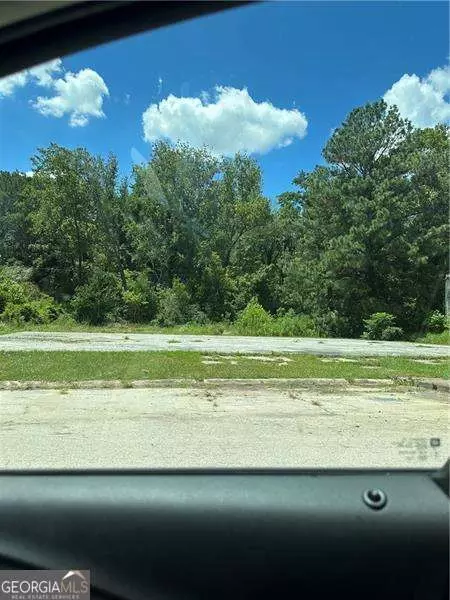 6625 Old Singleton Ln, Clarkston, GA 30021