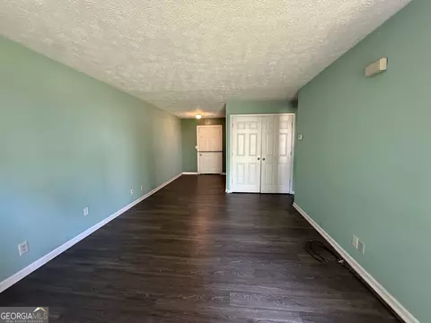 Living - 121 125 Lafayette Ct, Lagrange, GA 30241 photo 2 of 3