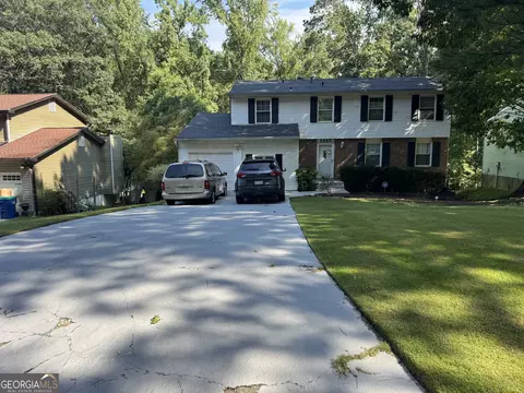 2965 Forestside Ln, College Park, GA 30349