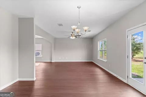 Living - 171 Biscayne Ter, Hampton, GA 30228 photo 6 of 7
