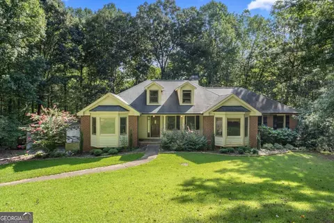 266 Williamsburg Cir, Mcdonough, GA 30253