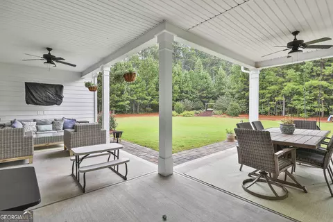 Exterior - 1142 Beeks Rd, Williamson, GA 30292 photo 8 of 19