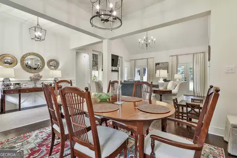 Dining - 1142 Beeks Rd, Williamson, GA 30292 photo 1 of 2