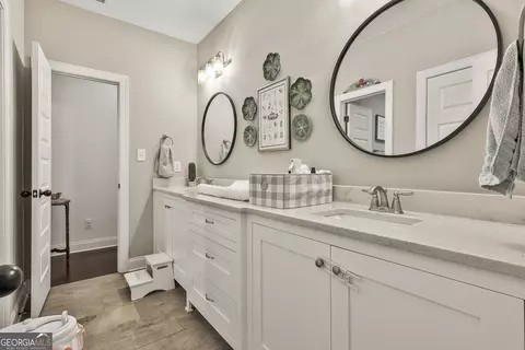 Bath - 1142 Beeks Rd, Williamson, GA 30292 photo 3 of 5