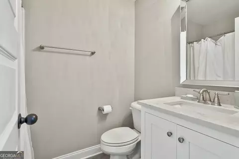 Bath - 1142 Beeks Rd, Williamson, GA 30292 photo 4 of 5