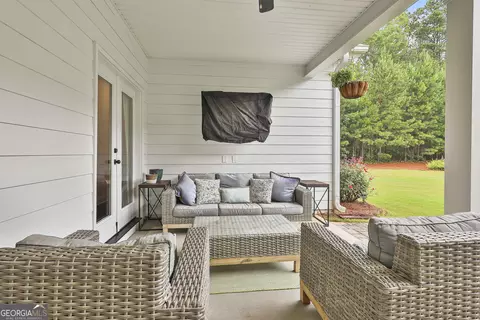 Exterior - 1142 Beeks Rd, Williamson, GA 30292 photo 5 of 19