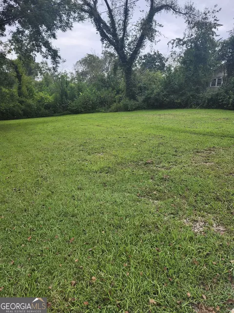 418 N 9th St, Griffin, GA 30223