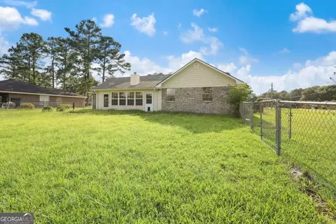 1100 Spruce St, Hinesville, GA 31313