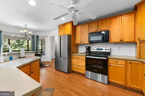 Kitchen - 311 Hillview Rd, Hampton, GA 30228 photo 4 of 5