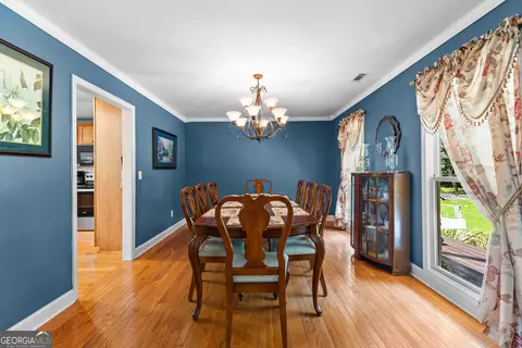 Dining - 311 Hillview Rd, Hampton, GA 30228 photo 2 of 5