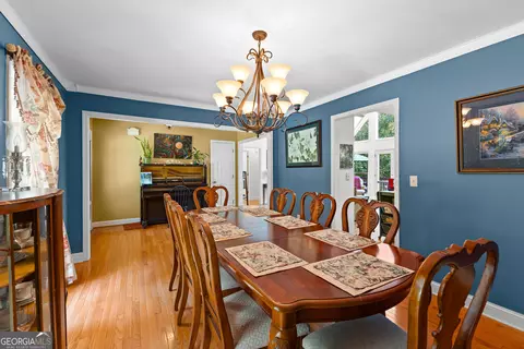 Dining - 311 Hillview Rd, Hampton, GA 30228 photo 3 of 5