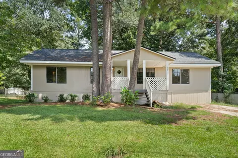 361 Hemlock Ln, Locust Grove, GA 30248