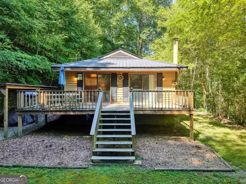 8088 Ivylog Gap Rd, Young Harris, GA 30582