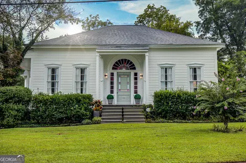 271 Bridge St, Senoia, GA 30276