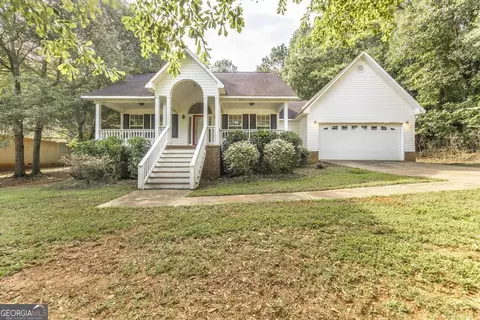 661 Aarons Cir, Gray, GA 31032