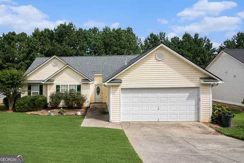1652 Thorn Ridge Trl, Hampton, GA 30228