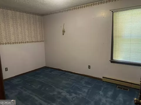Bedroom - 421 Chase Cir, Cornelia, GA 30531 photo 2 of 6