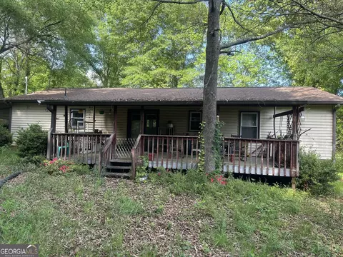 Exterior - 421 Chase Cir, Cornelia, GA 30531 photo 4 of 10