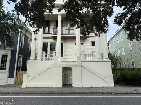 808 Drayton St, Savannah, GA 31401