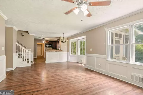 1144 Lakeview Rd, Grayson, GA 30017 photo 9
