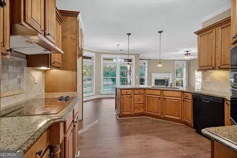 Kitchen - 101 Riverbluff Dr, Lagrange, GA 30240 photo 1 of 4