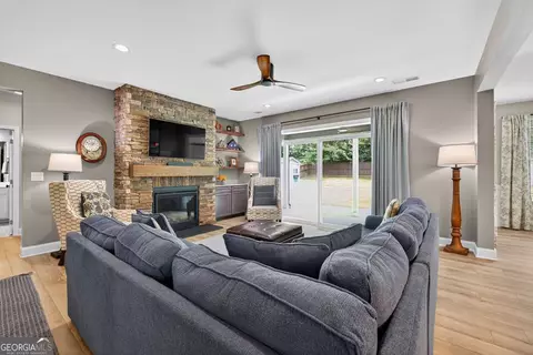 215 Dragonfly Way, Winder, GA 30680 photo 8