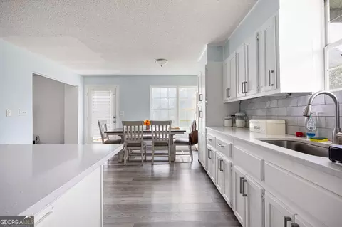 Kitchen - 7 Herschel Mize Dr, Cave Spring, GA 30124 photo 6 of 7