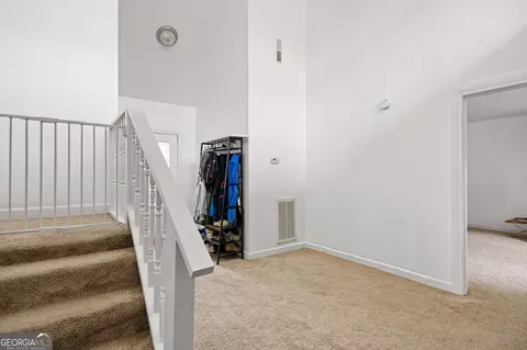Entry Way - 7 Herschel Mize Dr, Cave Spring, GA 30124 photo 3 of 7