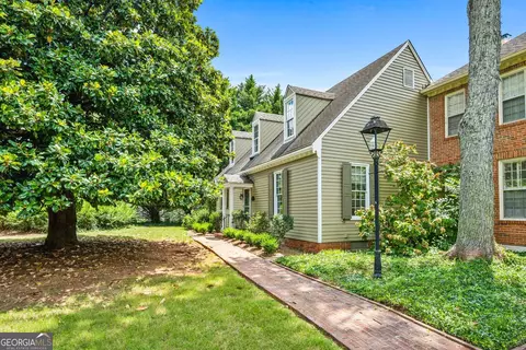 490 Chowning Pl NW, Marietta, GA 30064