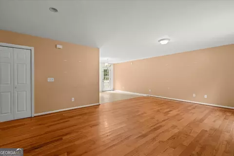 Living - 173 Bartlett Cir, Bowdon, GA 30108 photo 1 of 5