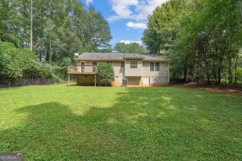 Exterior - 173 Bartlett Cir, Bowdon, GA 30108 photo 5 of 9