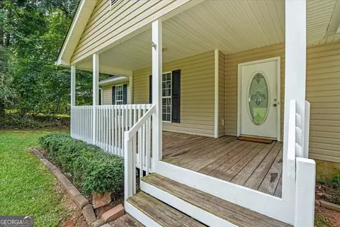 Exterior - 173 Bartlett Cir, Bowdon, GA 30108 photo 3 of 9