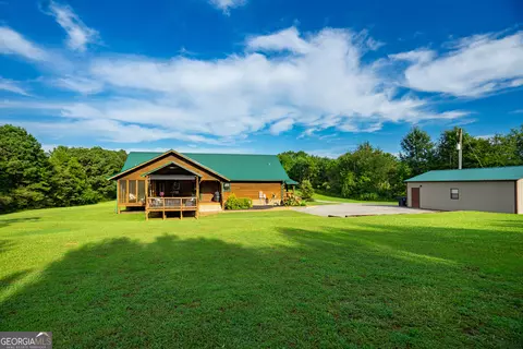 Exterior - 200 Burgess Rd, Lagrange, GA 30241 photo 8 of 11