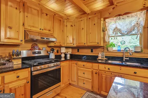 Kitchen - 200 Burgess Rd, Lagrange, GA 30241 photo 3 of 5