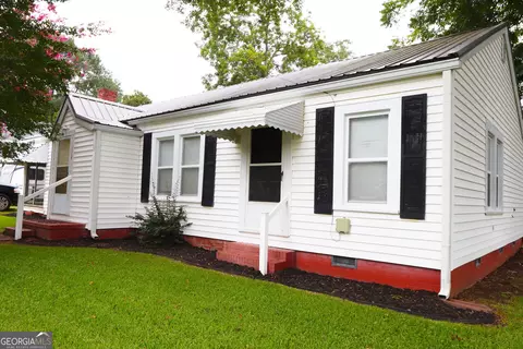 114 Adamson Ave, Carrollton, GA 30117