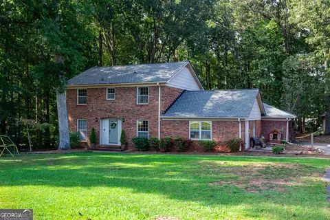 333 Woodfield Cir, Lagrange, GA 30240