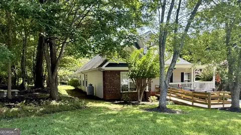 190 Fernbank Dr, Cornelia, GA 30531