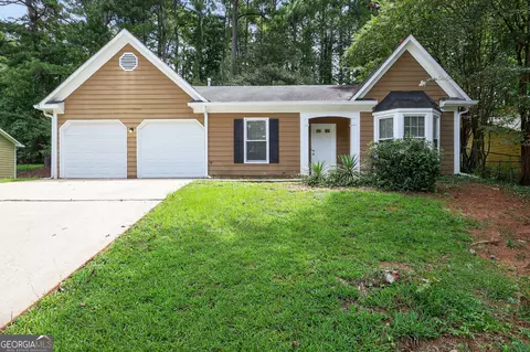 937 Fox Valley Ct, Stone Mountain, GA 30088