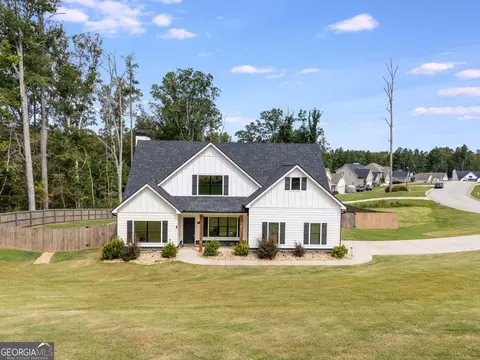212 Tripp Ln, Carrollton, GA 30117