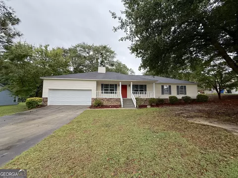 Exterior - 105 Mockingbird Dr, Dublin, GA 31021 photo 4 of 17
