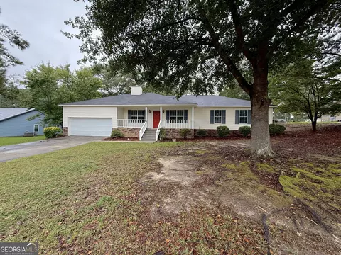 105 Mockingbird Dr, Dublin, GA 31021