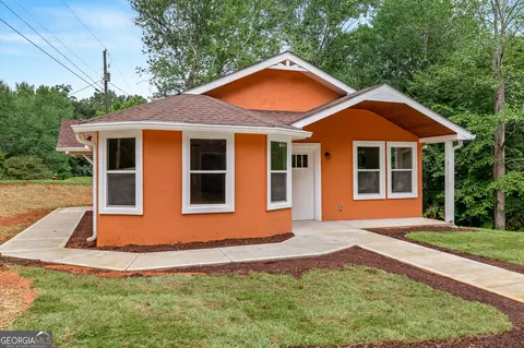 596 Watson St, Toccoa, GA 30577