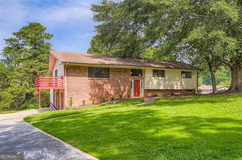 1529 Winchester Trl, Riverdale, GA 30296