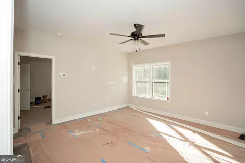 Bedroom - 400 Four Points Rd, Jackson, GA 30233 photo 5 of 10