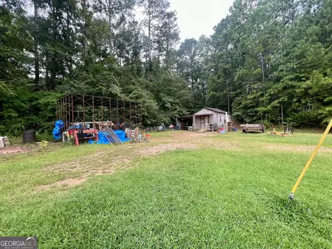 Exterior - 898 Williams Rd, Lagrange, GA 30240 photo 5 of 8